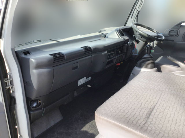 マツダタイタン平ボディ小型（2t・3t）[写真18]