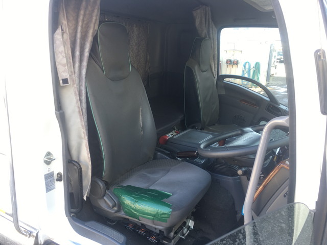 いすゞフォワードクレーン6段増トン（6t・8t）[写真28]