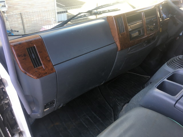 いすゞフォワードクレーン6段増トン（6t・8t）[写真31]