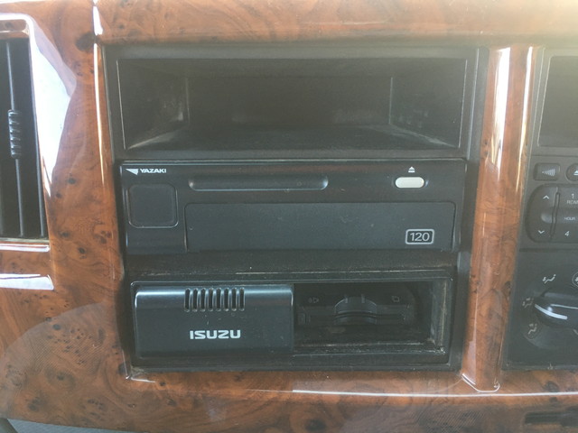 いすゞフォワードクレーン6段増トン（6t・8t）[写真33]