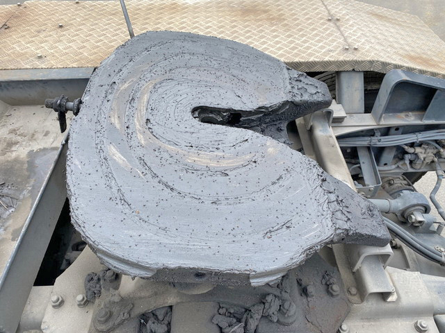 三菱ふそうスーパーグレートトレーラーヘッド（トラクターヘッド）大型（10t）[写真12]