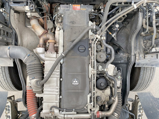 三菱ふそうスーパーグレートトレーラーヘッド（トラクターヘッド）大型（10t）[写真23]