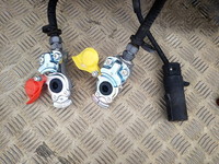 UDトラックスクオントレーラーヘッド（トラクターヘッド）大型（10t）[写真12]