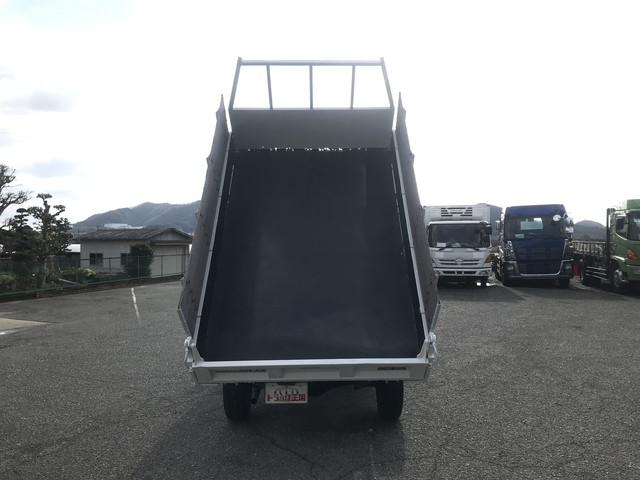 日産アトラスダンプ小型（2t・3t）[写真12]