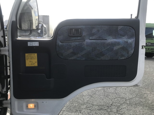 日産アトラスダンプ小型（2t・3t）[写真28]