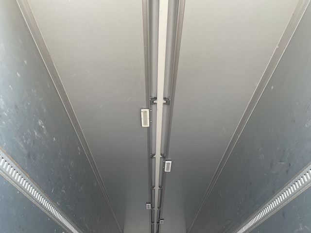 三菱ふそうスーパーグレートパネルウイング大型（10t）[写真13]