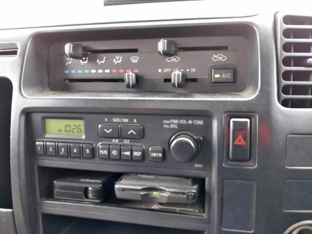 トヨタダイナパネルバン小型（2t・3t）[写真32]