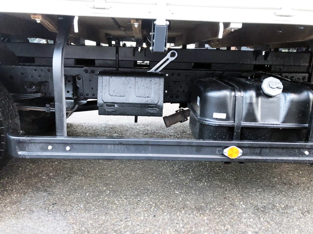 いすゞエルフクレーン6段小型（2t・3t）[写真14]