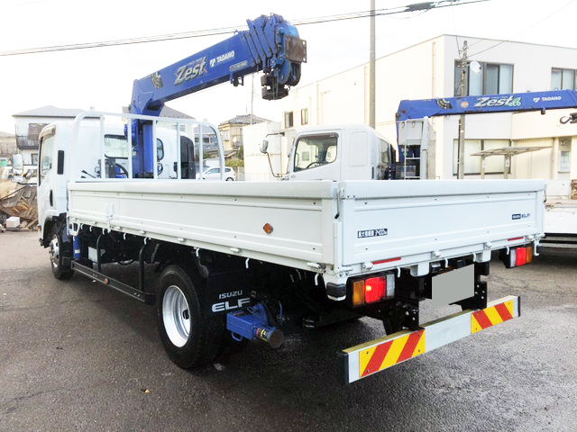 いすゞエルフクレーン6段小型（2t・3t）[写真04]