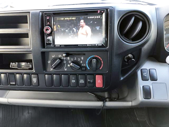 トヨタトヨエースアルミバン小型（2t・3t）[写真35]