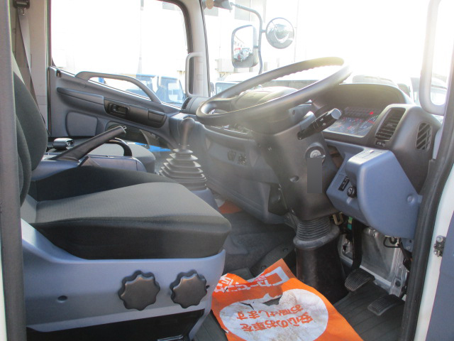 日野レンジャーユニック4段中型（4t）[写真27]