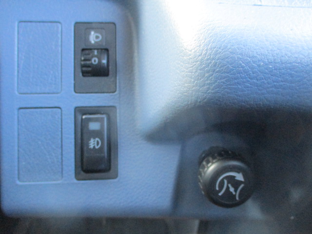 日野レンジャーユニック4段中型（4t）[写真33]