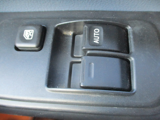 日野レンジャーユニック4段中型（4t）[写真37]