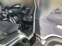 いすゞエルフ平ボディ小型（2t・3t）[写真18]