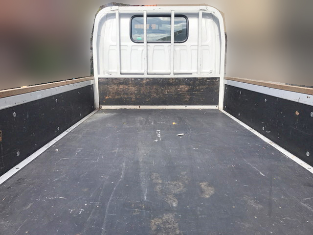 いすゞエルフ平ボディ小型（2t・3t）[写真08]