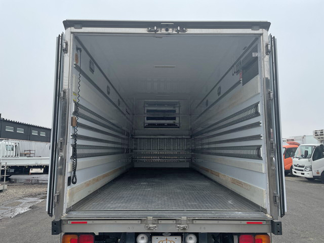 日野レンジャー冷凍車（冷蔵車）中型（4t）[写真11]