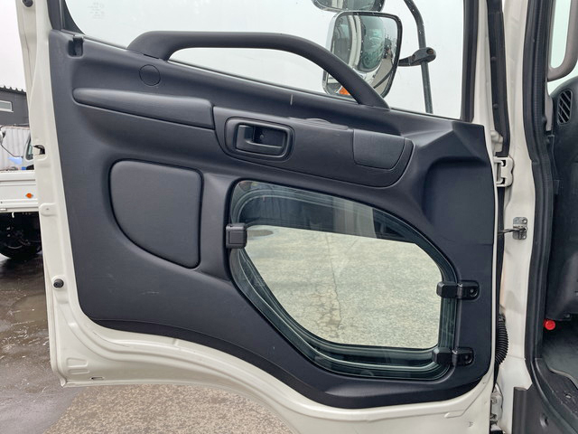 日野レンジャー冷凍車（冷蔵車）中型（4t）[写真27]