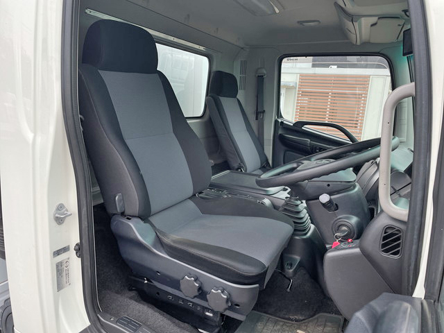 日野レンジャー冷凍車（冷蔵車）中型（4t）[写真29]