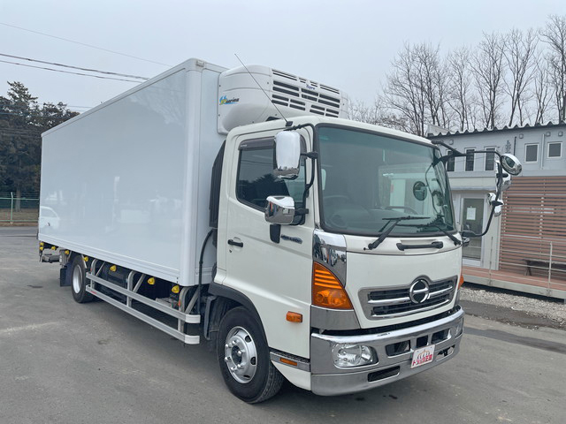 日野レンジャー冷凍車（冷蔵車）中型（4t）[写真03]