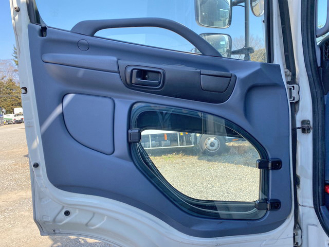 日野プロフィアアルミウイング大型（10t）[写真28]