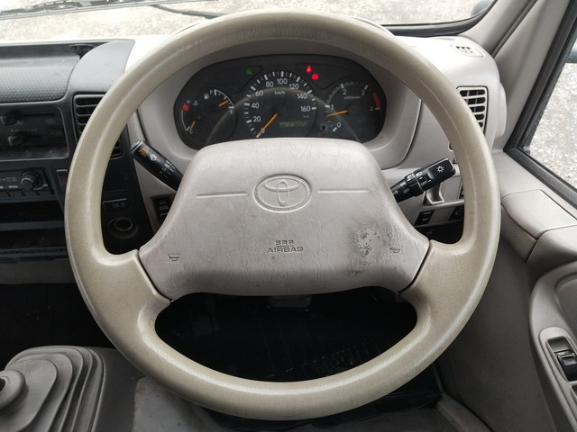 トヨタダイナアルミバン小型（2t・3t）[写真33]