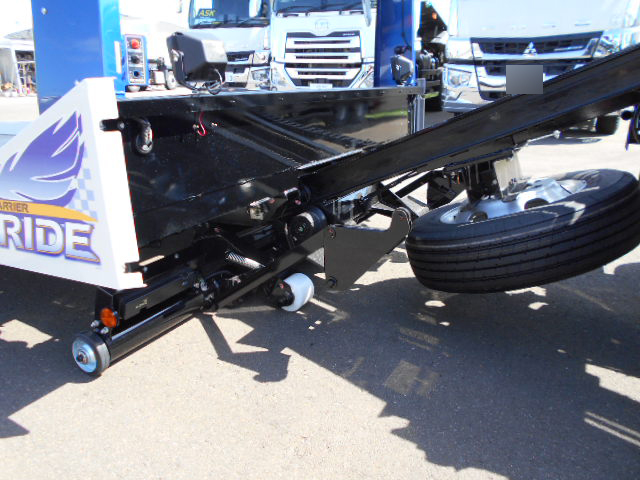 三菱ふそうキャンターセーフティローダー小型（2t・3t）[写真10]