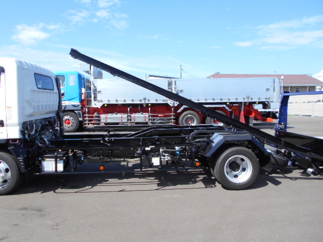 三菱ふそうキャンターセーフティローダー小型（2t・3t）[写真11]