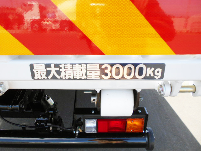 三菱ふそうキャンターセーフティローダー小型（2t・3t）[写真17]
