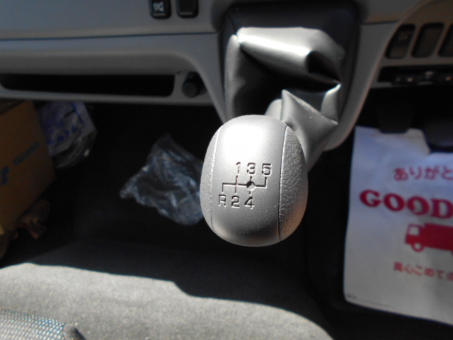 三菱ふそうキャンターセーフティローダー小型（2t・3t）[写真29]