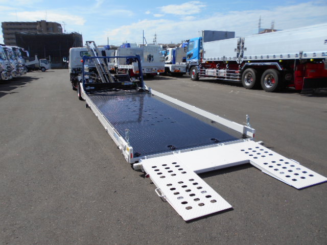 三菱ふそうキャンターセーフティローダー小型（2t・3t）[写真04]