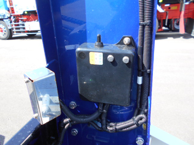 三菱ふそうキャンターセーフティローダー小型（2t・3t）[写真08]