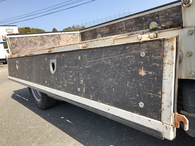 いすゞエルフ平ボディ小型（2t・3t）[写真15]