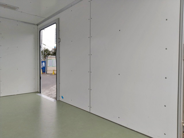 三菱ふそうキャンターアルミバン小型（2t・3t）[写真14]