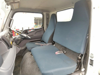 三菱ふそうキャンターアルミバン小型（2t・3t）[写真34]