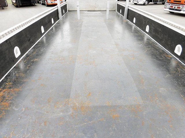 日野レンジャー平ボディ中型（4t）[写真05]