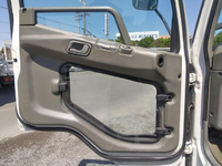 三菱ふそうファイターセルフクレーン3段中型（4t）[写真30]