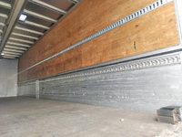 UDトラックスクオンアルミウイング大型（10t）[写真12]