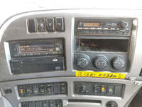 UDトラックスクオンアルミウイング大型（10t）[写真35]