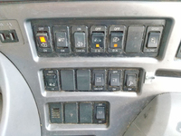 UDトラックスクオンアルミウイング大型（10t）[写真36]