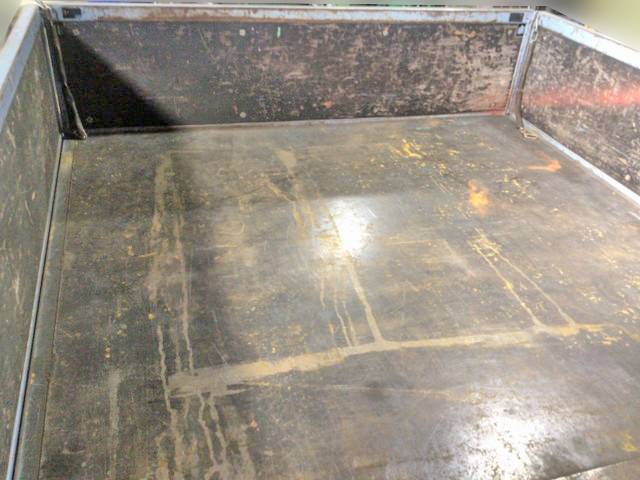 日産アトラス平ボディ小型（2t・3t）[写真10]