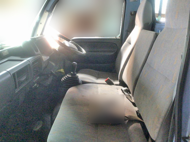 日産アトラス平ボディ小型（2t・3t）[写真23]