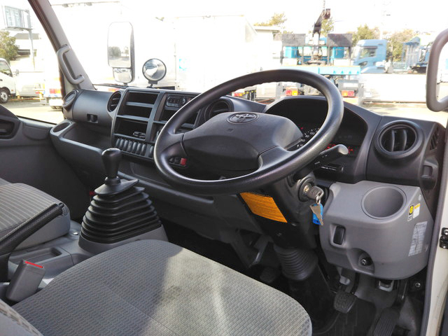 トヨタダイナアルミバン小型（2t・3t）[写真34]