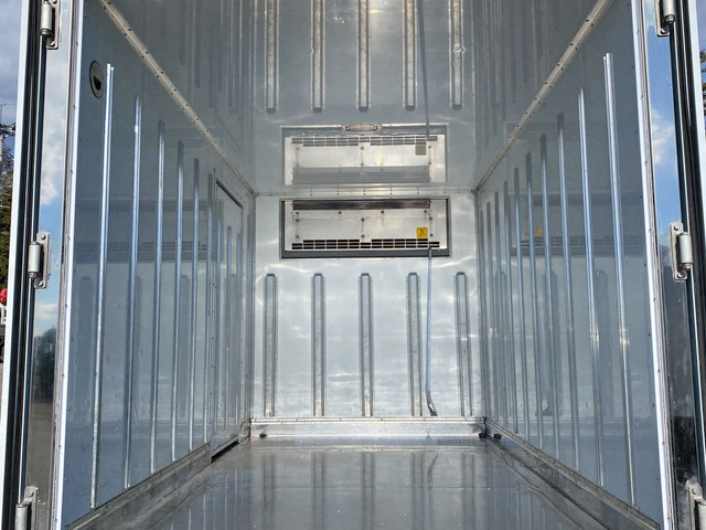 三菱ふそうキャンター冷凍車（冷蔵車）小型（2t・3t）[写真12]