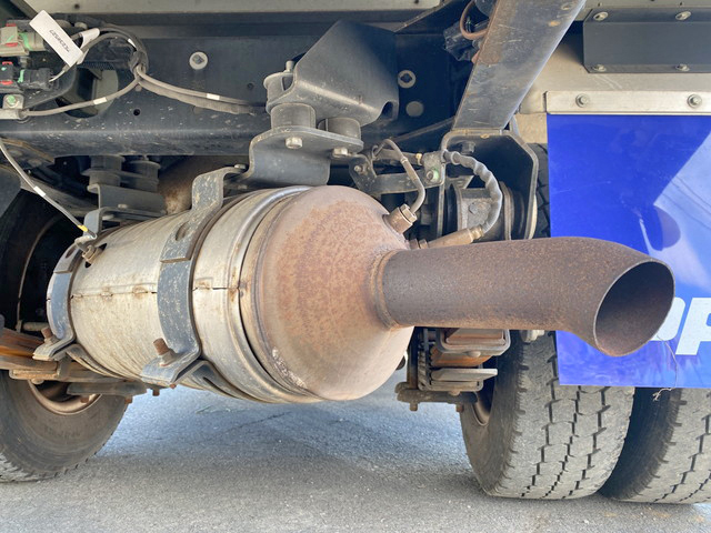 三菱ふそうキャンター冷凍車（冷蔵車）小型（2t・3t）[写真24]