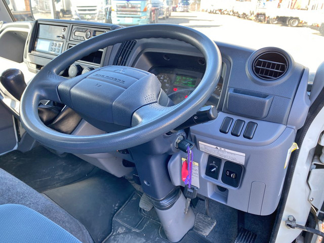 三菱ふそうキャンター冷凍車（冷蔵車）小型（2t・3t）[写真35]