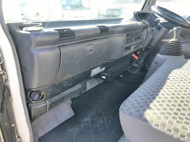 マツダタイタンクレーン3段小型（2t・3t）[写真31]