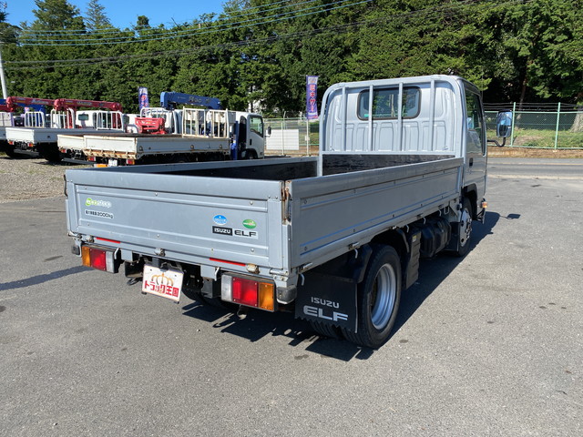 いすゞエルフ平ボディ小型（2t・3t）[写真02]