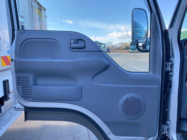 いすゞエルフ平ボディ小型（2t・3t）[写真28]