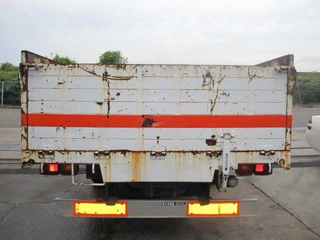 UDトラックスコンドルスクラップ運搬車中型（4t）[写真05]