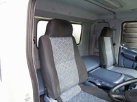 日野レンジャー冷凍車（冷蔵車）中型（4t）[写真32]